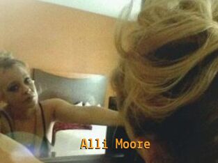 Alli_Moore
