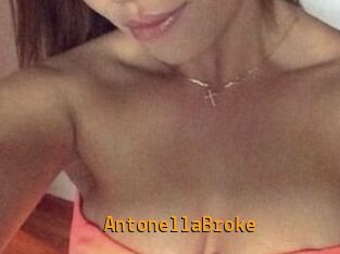 AntonellaBroke