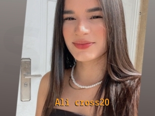 Ali_cross20