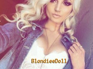 BlondieeDoll