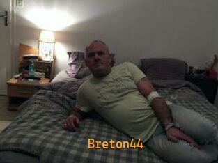 Breton44