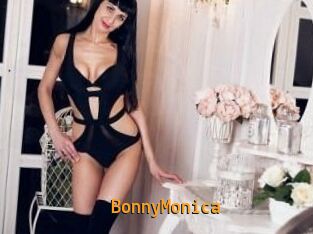 Bonny_Monica