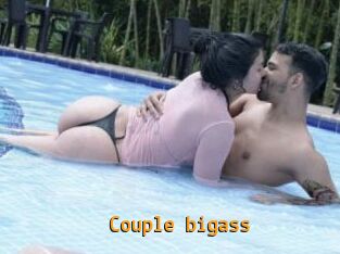 Couple_bigass