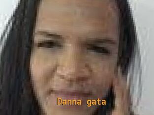 Danna_gata