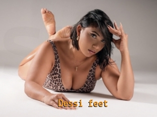 Dessi_feet
