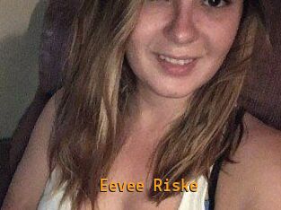 Eevee_Riske