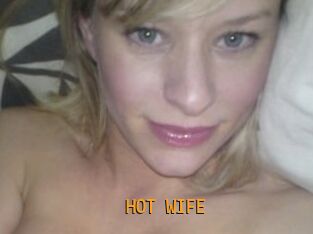 HOT_WIFE