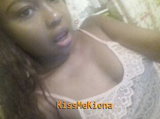 KissMeKiona