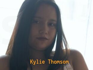 Kylie_Thomsom