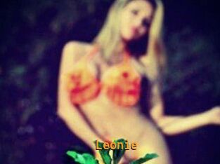 Leonie