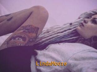 Linda_Moore