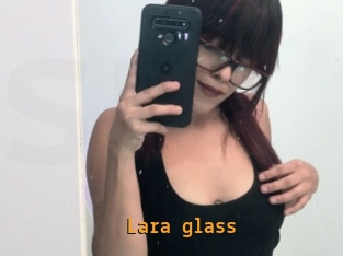 Lara_glass