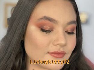 Lickmykitty02