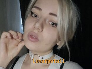 Lunarpetail