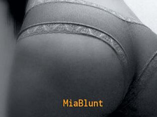 MiaBlunt