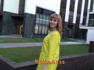 MiaWowKiss