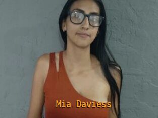 Mia_Daviess