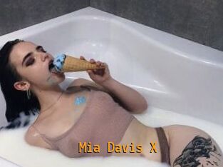 Mia_Davis_X