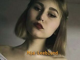 Mia_Leeblond