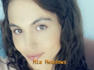 Mia_Meadows