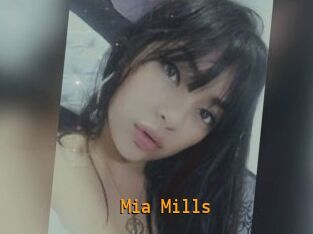 Mia_Mills