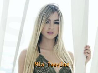 Mia_Taaylor