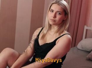 MiyaDavys