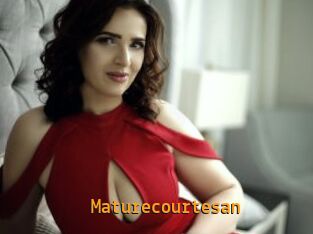 Maturecourtesan