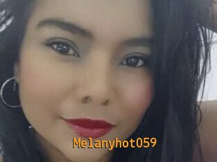Melanyhot059
