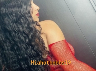 Miahotbobbs19