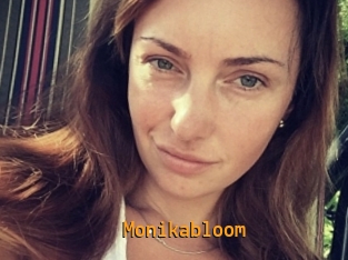 Monikabloom