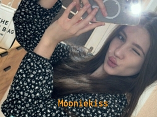 Mooniekiss