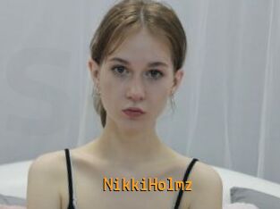 NikkiHolmz