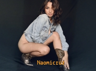Naomicruz