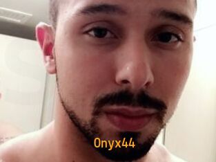 Onyx44