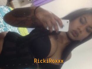 RickiRoxxx