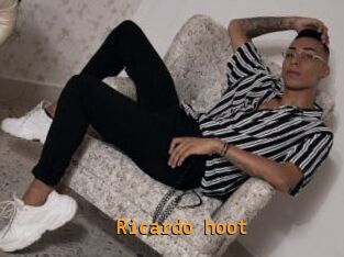 Ricardo_hoot