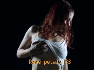 Rose_petals_33