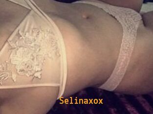 Selinaxox
