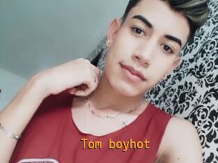 Tom_boyhot